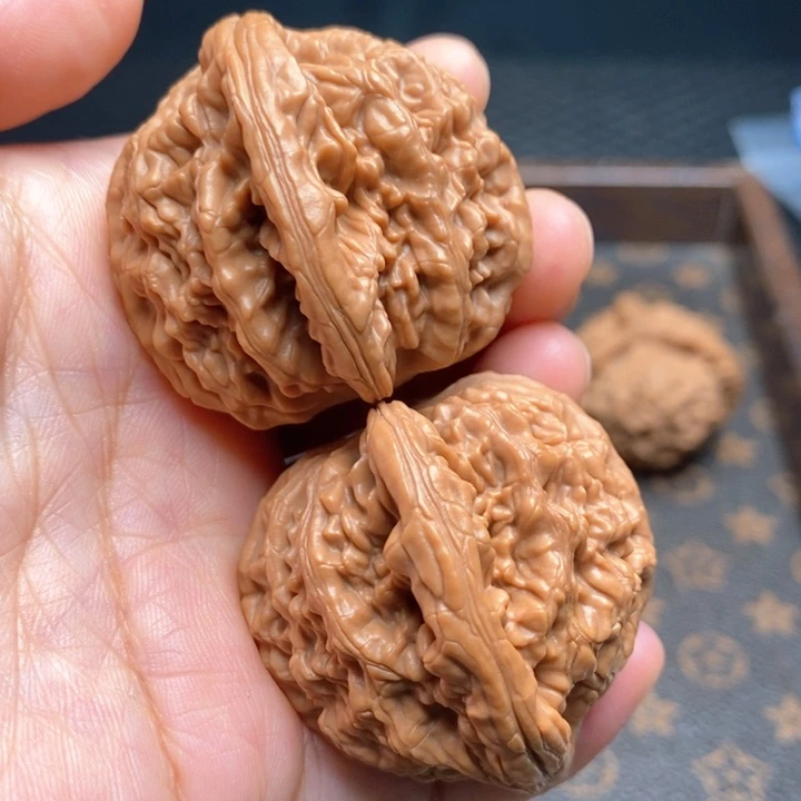 文玩核桃把件虎头王43尺