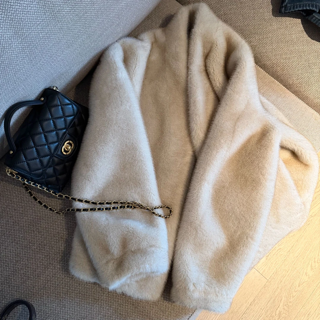 阿黎精选-------年货系列人造皮草～简约百搭仿水貂毛外套