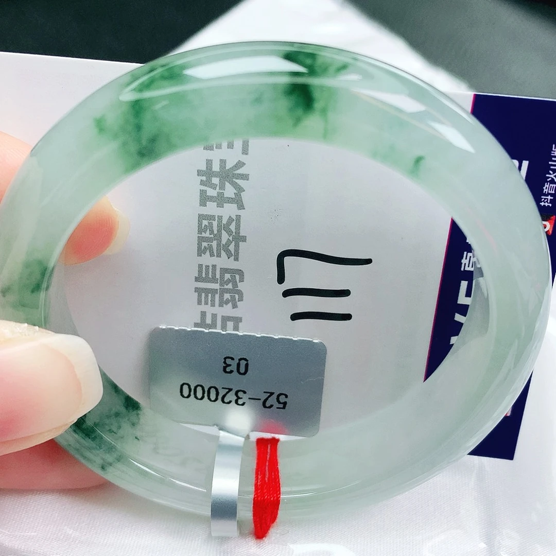 翡翠未镶嵌手镯缅甸天然A货翡翠手镯