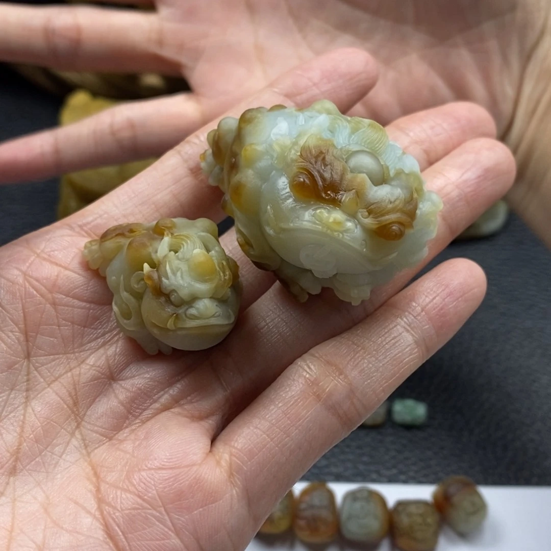 定制翡翠未镶嵌?*尘