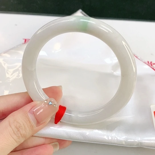 翡翠手镯未镶嵌天然翡翠A货115