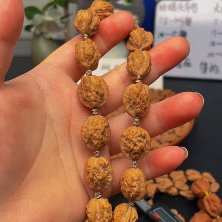 油***仔吊坠文玩核桃蛤蟆