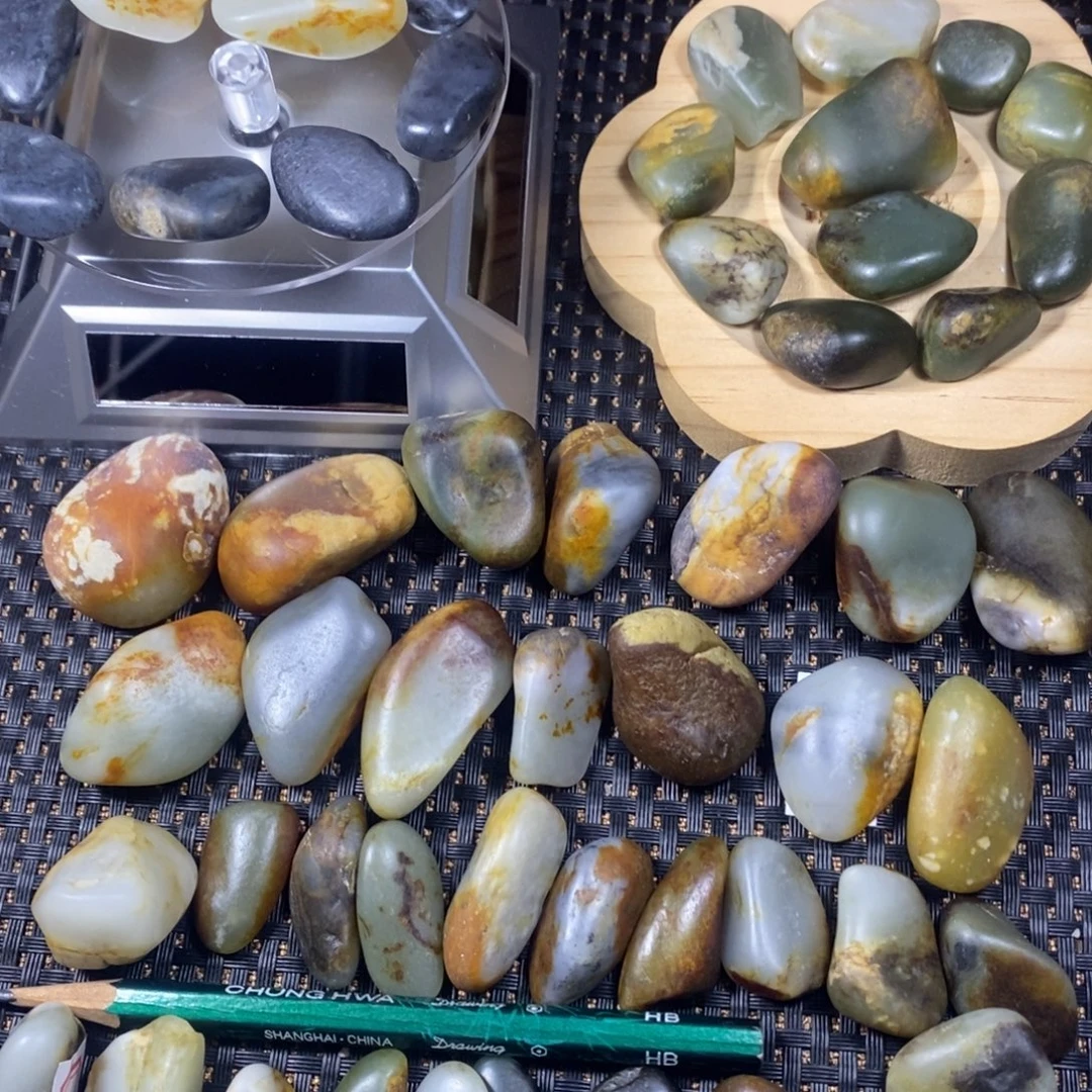 和田玉（糖玉）未镶嵌挂件