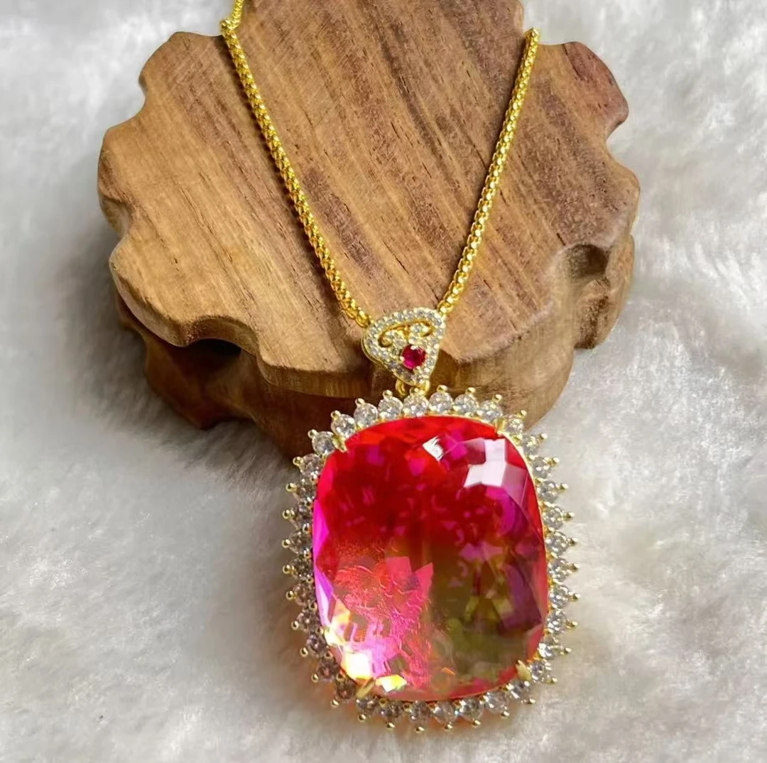 粉彩方形时尚吊坠高雅华丽华贵精美绝伦