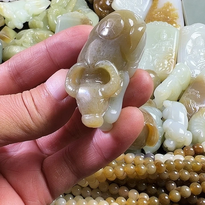 和田玉未镶嵌吊坠(不含链)