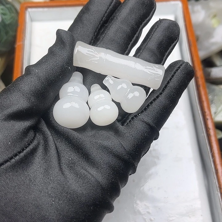 未镶嵌和田玉珠宝奇石M****丶