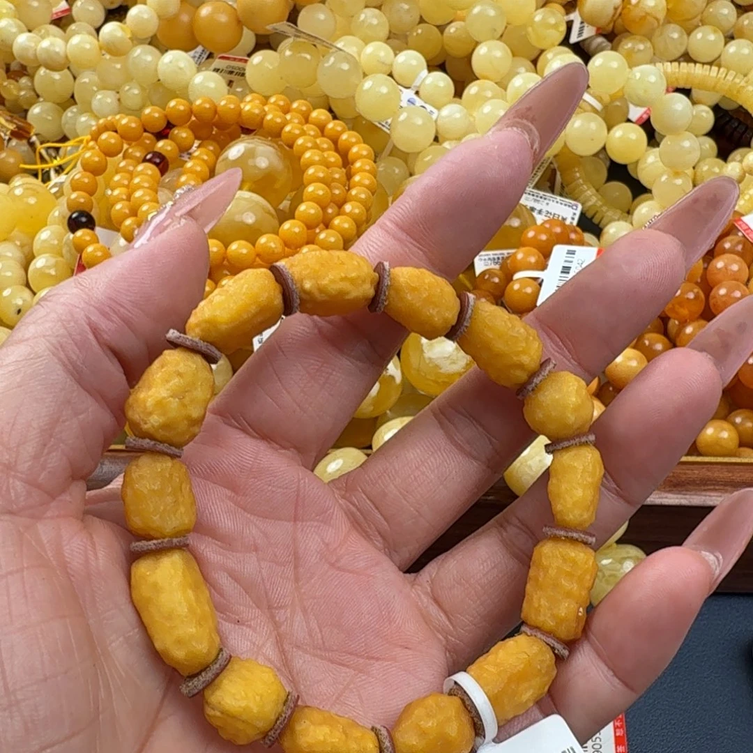 琥珀未镶嵌珠宝奇石