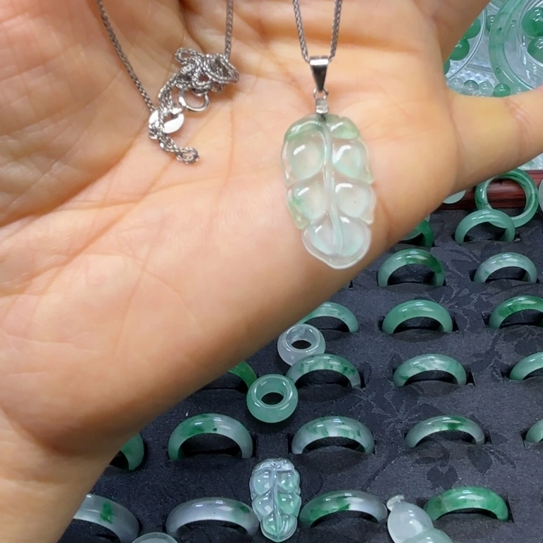 石英质玉（非洲翠）未镶嵌戒指  珠子  手镯银项链冰叶子一套
