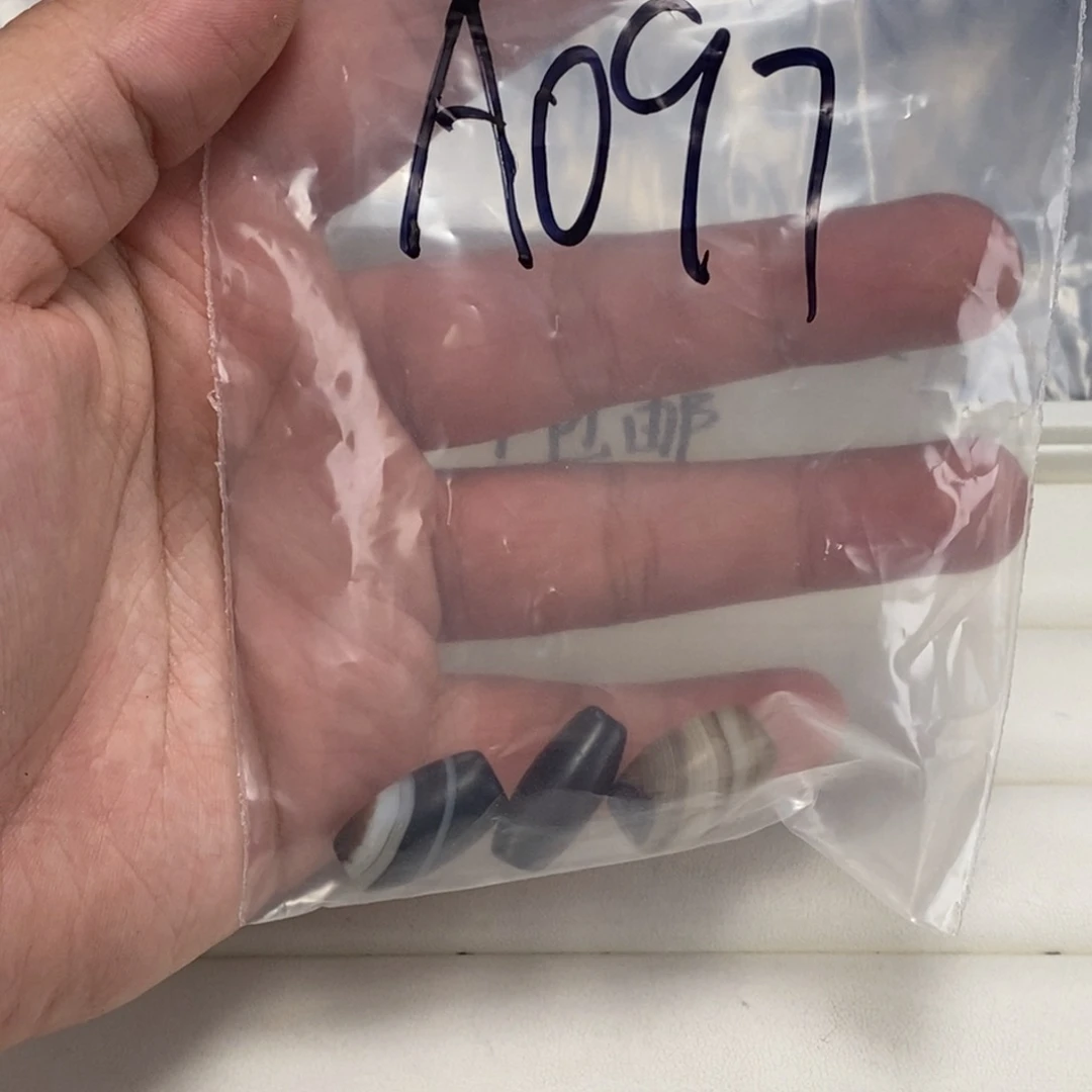 合金颈饰玛瑙/玉髓萌****鼯