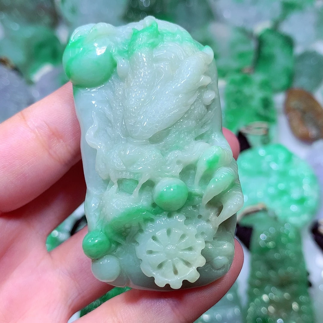 吊坠(不含链)未镶嵌翡翠