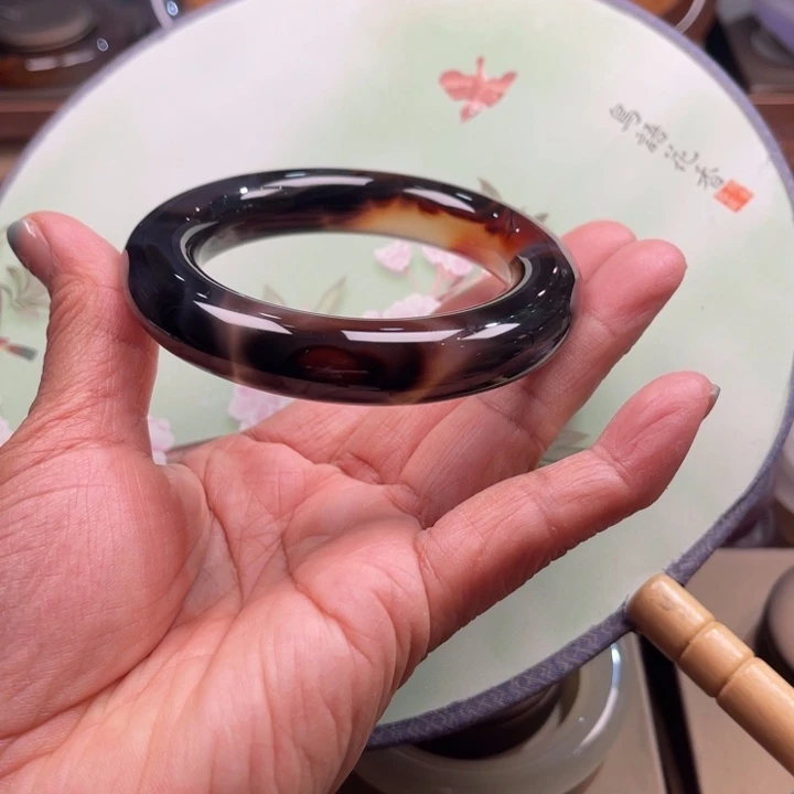 玛瑙/玉髓未镶嵌手镯