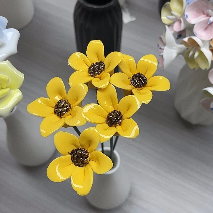 陶瓷纯手工捏花设计