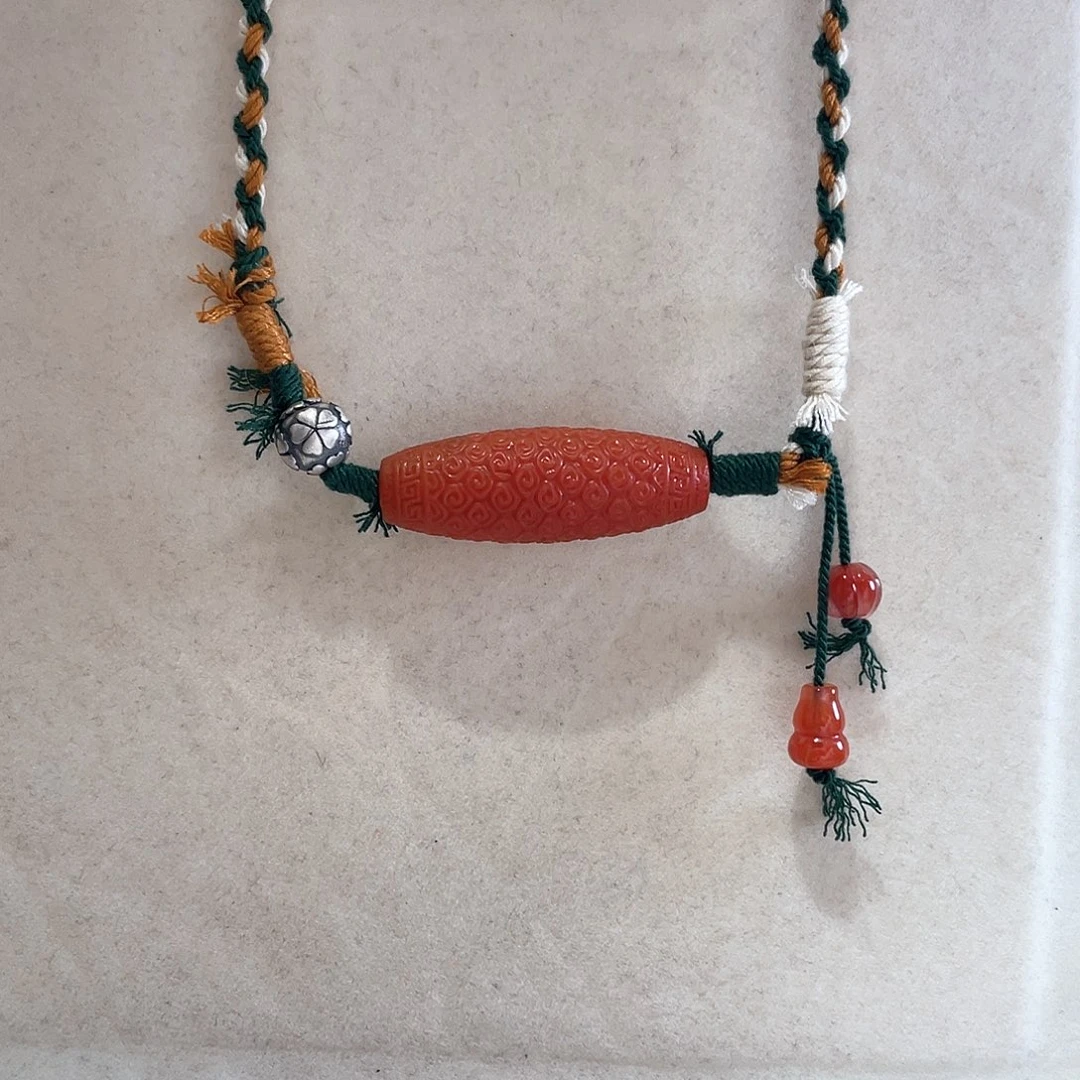 南红玛瑙银S925镶嵌颈饰大气款