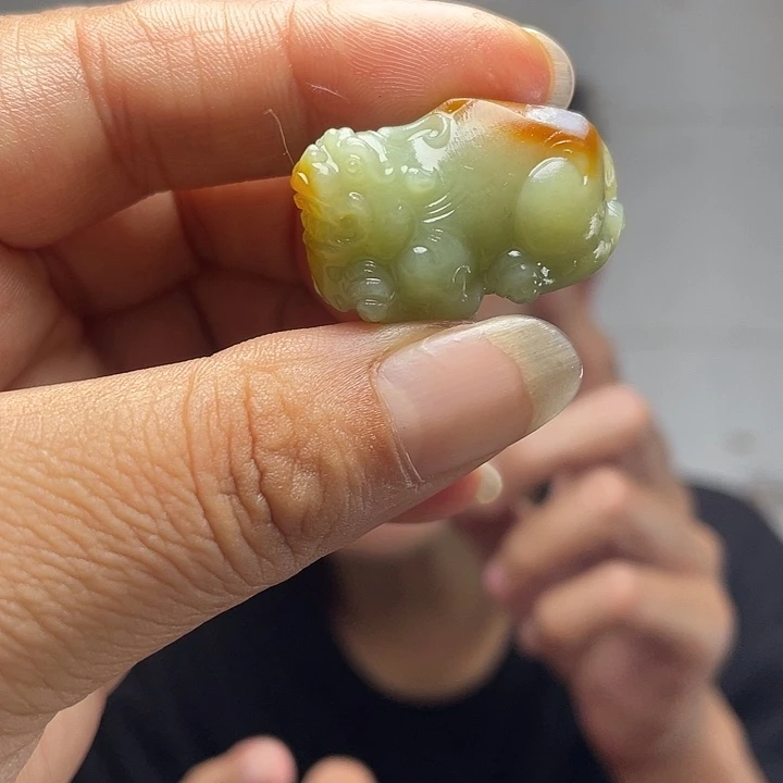 未镶嵌和田玉挂件