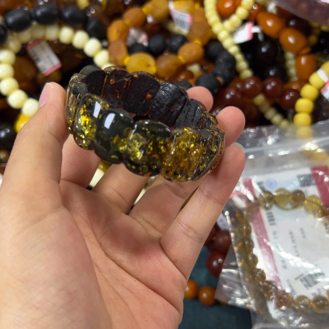 未镶嵌琥珀珠宝奇石172