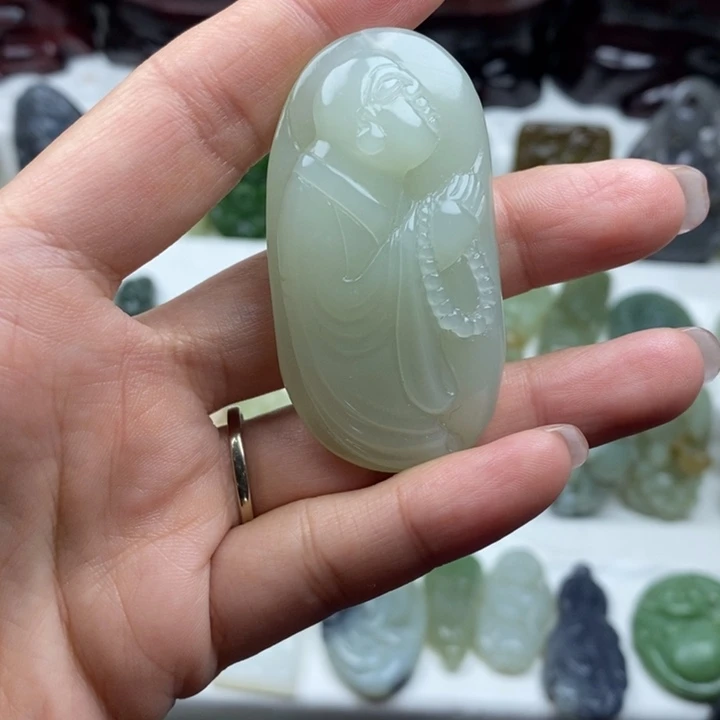 和田玉未镶嵌颈饰85