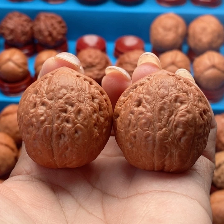 把件文玩核桃麒麟石