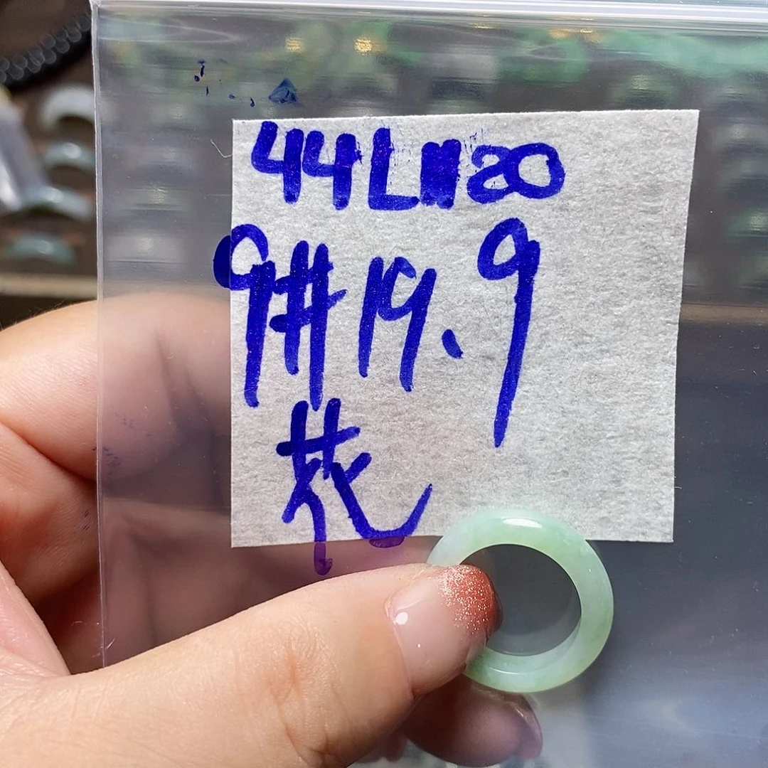 未镶嵌定制翡翠花*