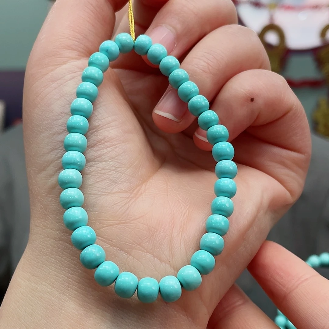 绿松石颈饰未镶嵌