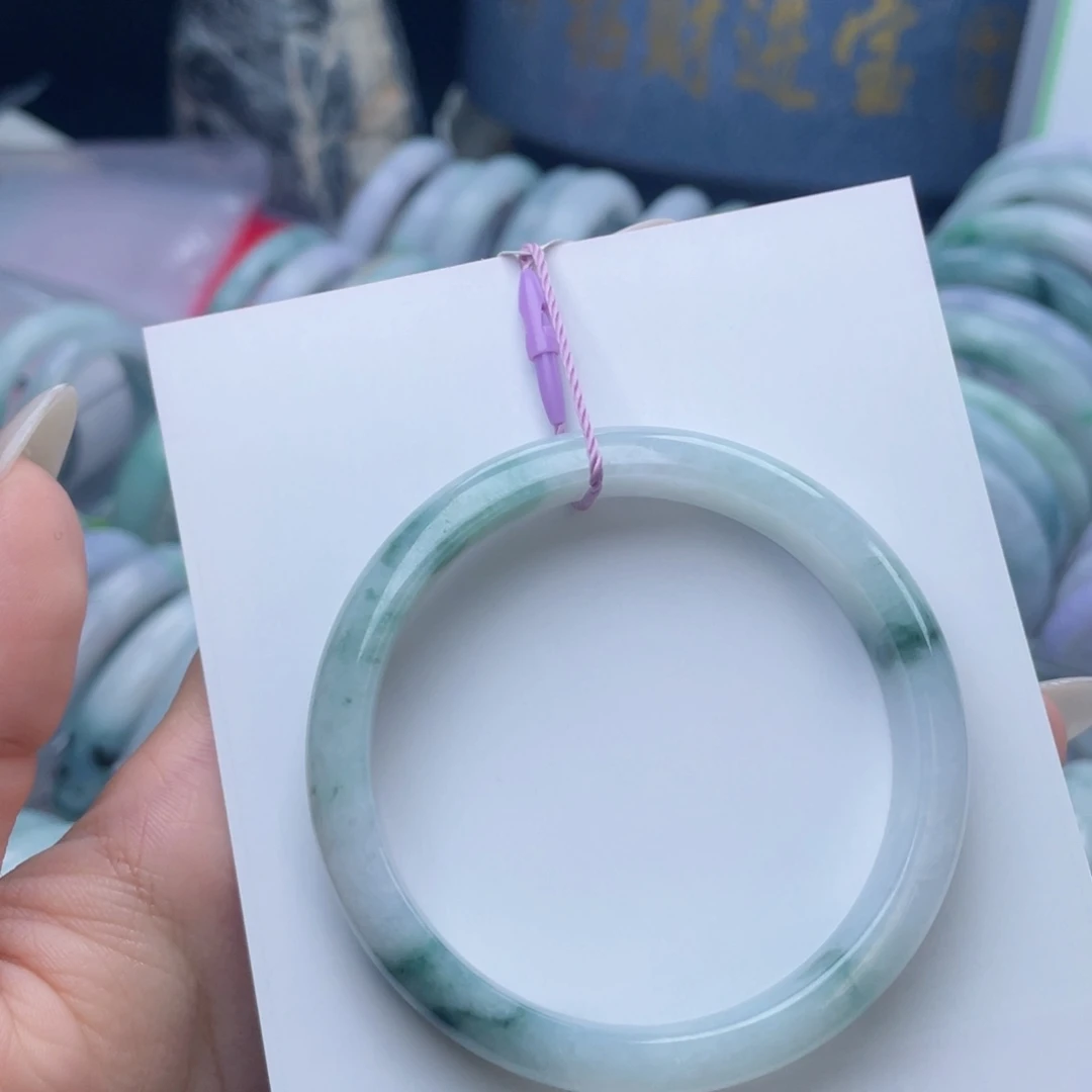 翡翠未镶嵌手镯56圈