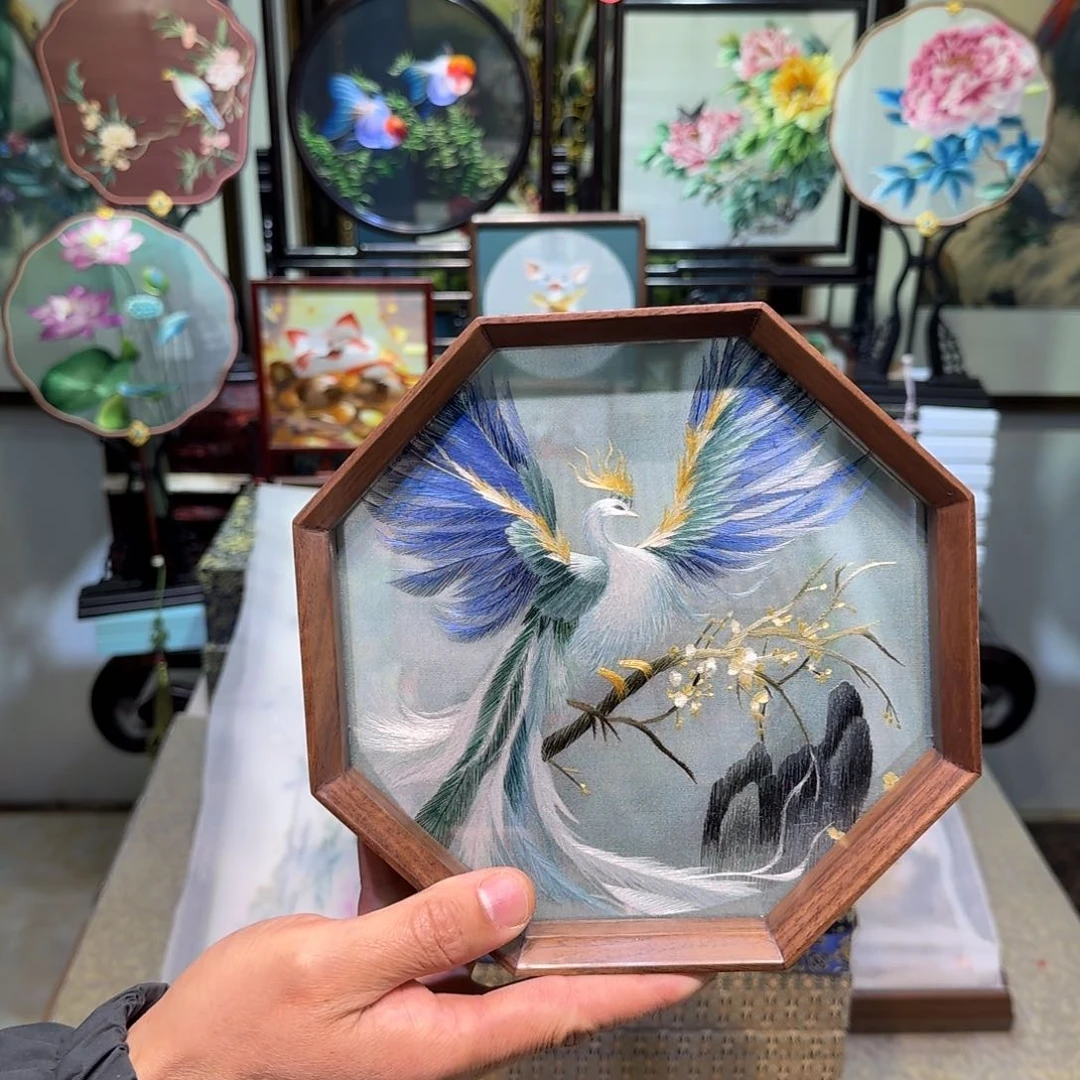 刺绣刺绣工艺精湛