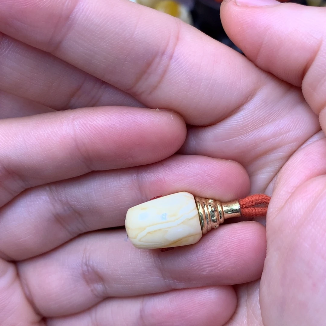 琥珀未镶嵌裸石蜜蜡