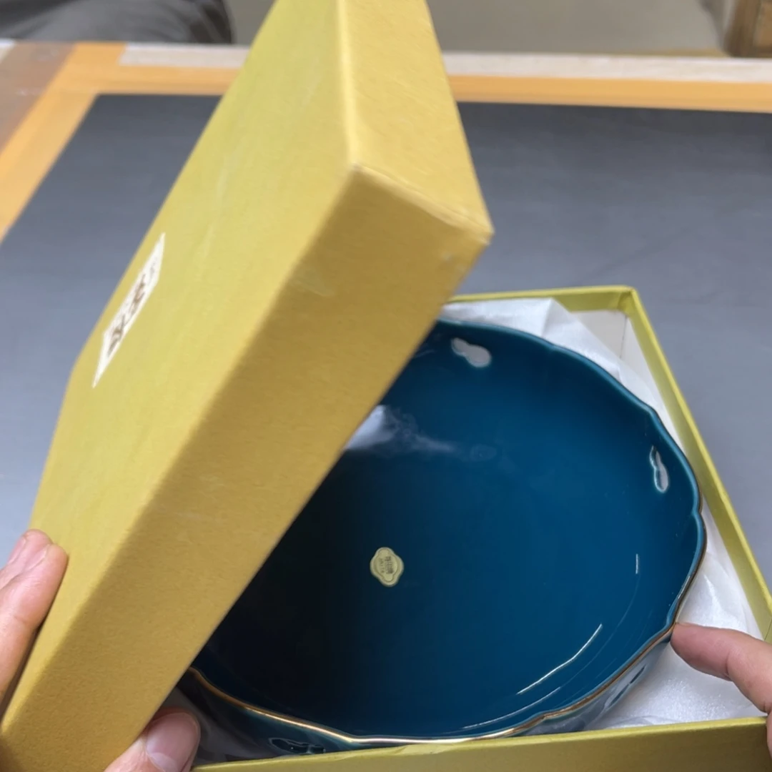 瓷片雪*密密麻麻地铺满