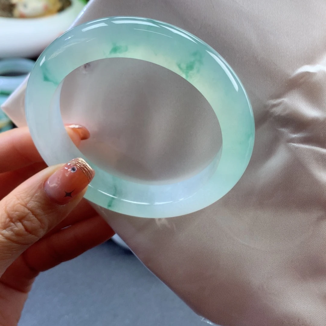 翡翠手镯未镶嵌48号