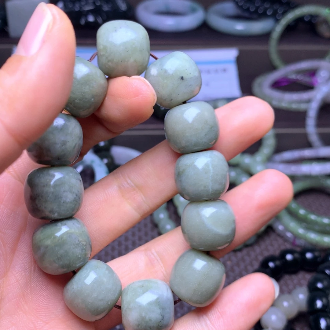 和田玉未镶嵌手串