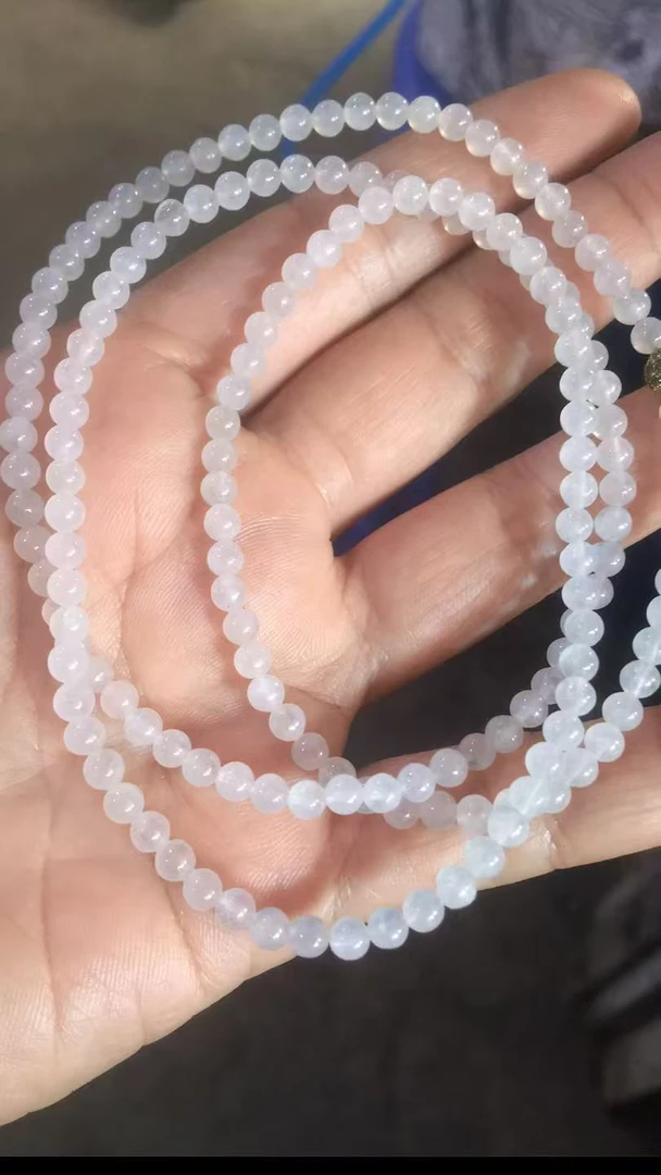 一条翡翠冰小米长串