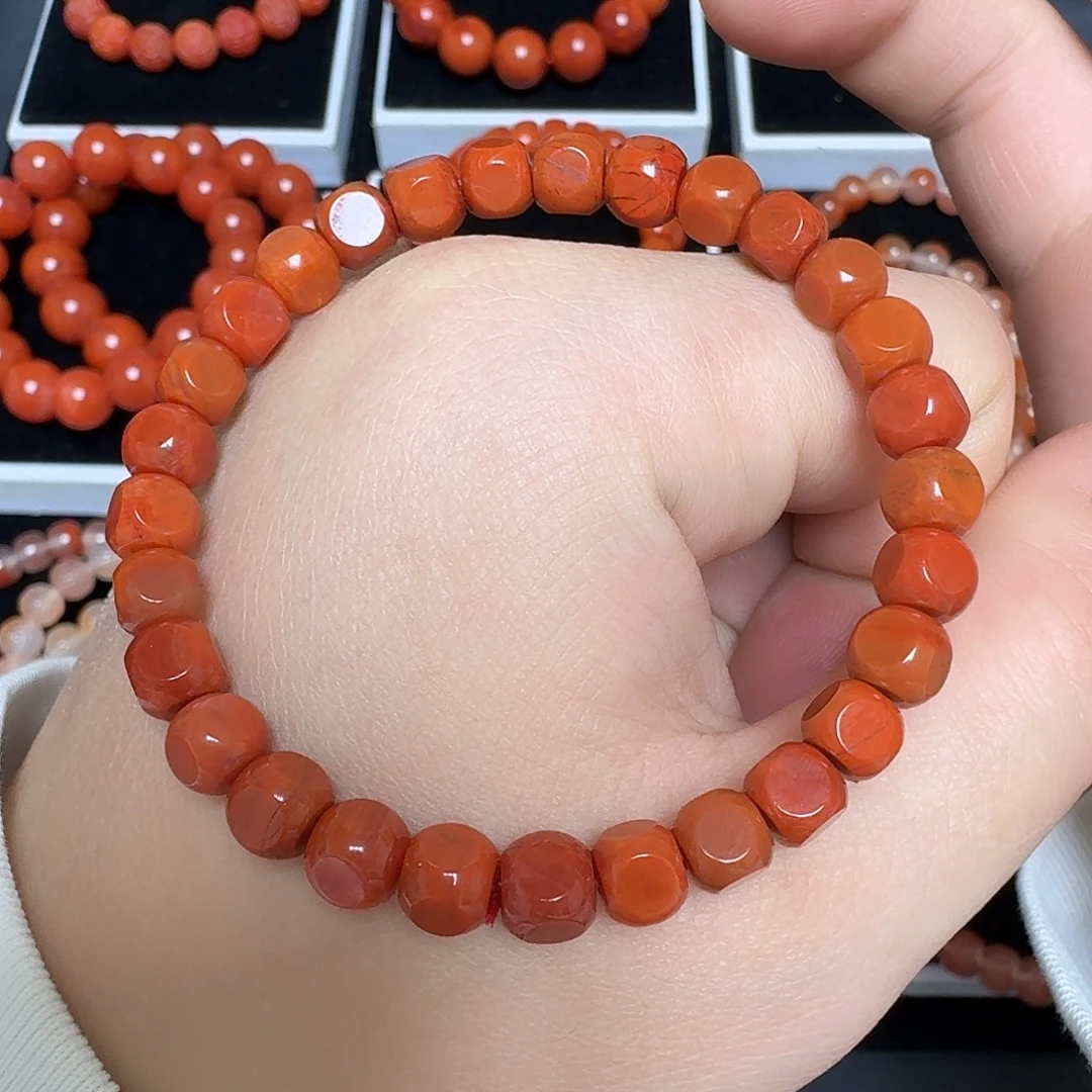 南红玛瑙未镶嵌川料瓦西满色满肉柿子红包浆方糖6.1mm14g