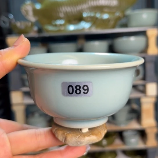 杯089仿古釉大压手杯无纹不开片微微瑕福利款