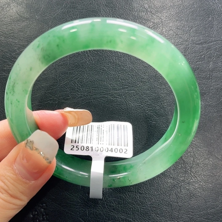 石英质玉（非洲翠）未镶嵌手镯