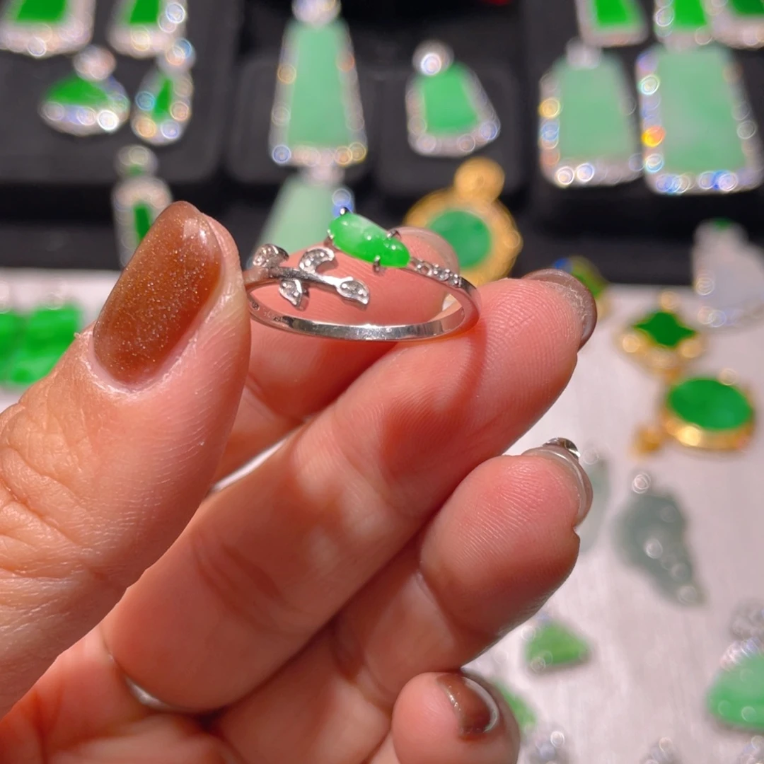 翡翠戒指银S925镶嵌精品