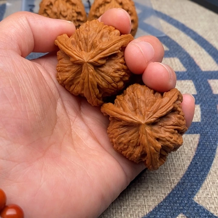 吊坠文玩核桃@**森三棱