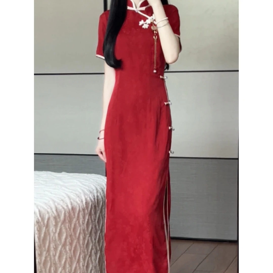 老钱风松弛感女装贵气K抹茶2025年新款新中式年轻款红色改良旗袍