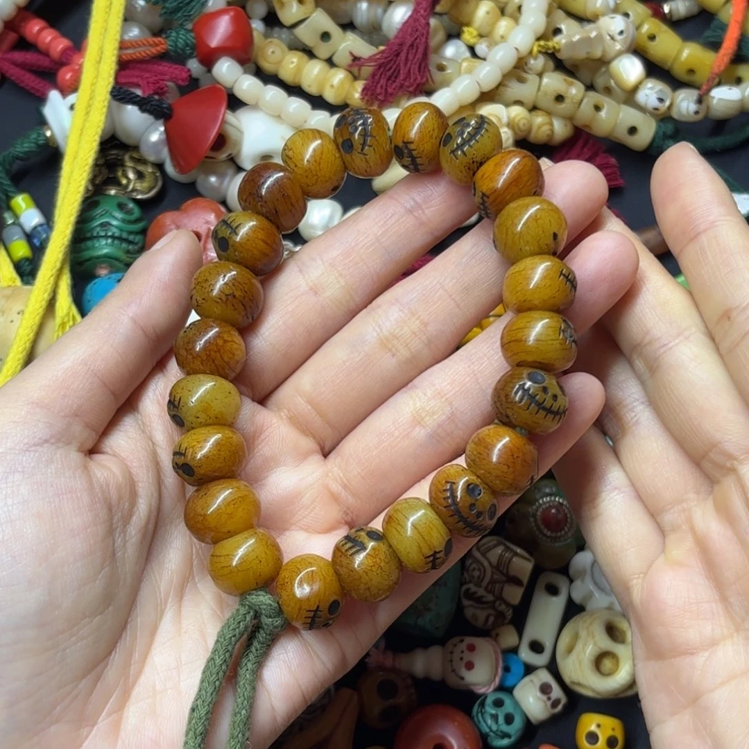 只买单纯的吊坠，没带链子，属的性质。无