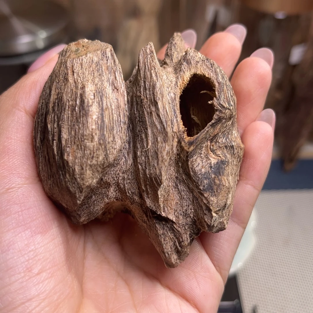 香料海南大山老包壳17.9克