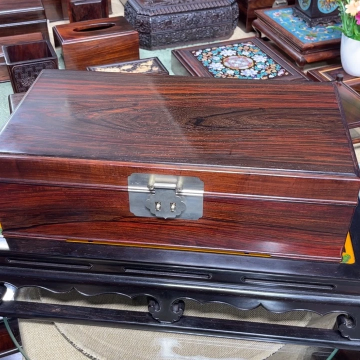 紫檀木类成套家具