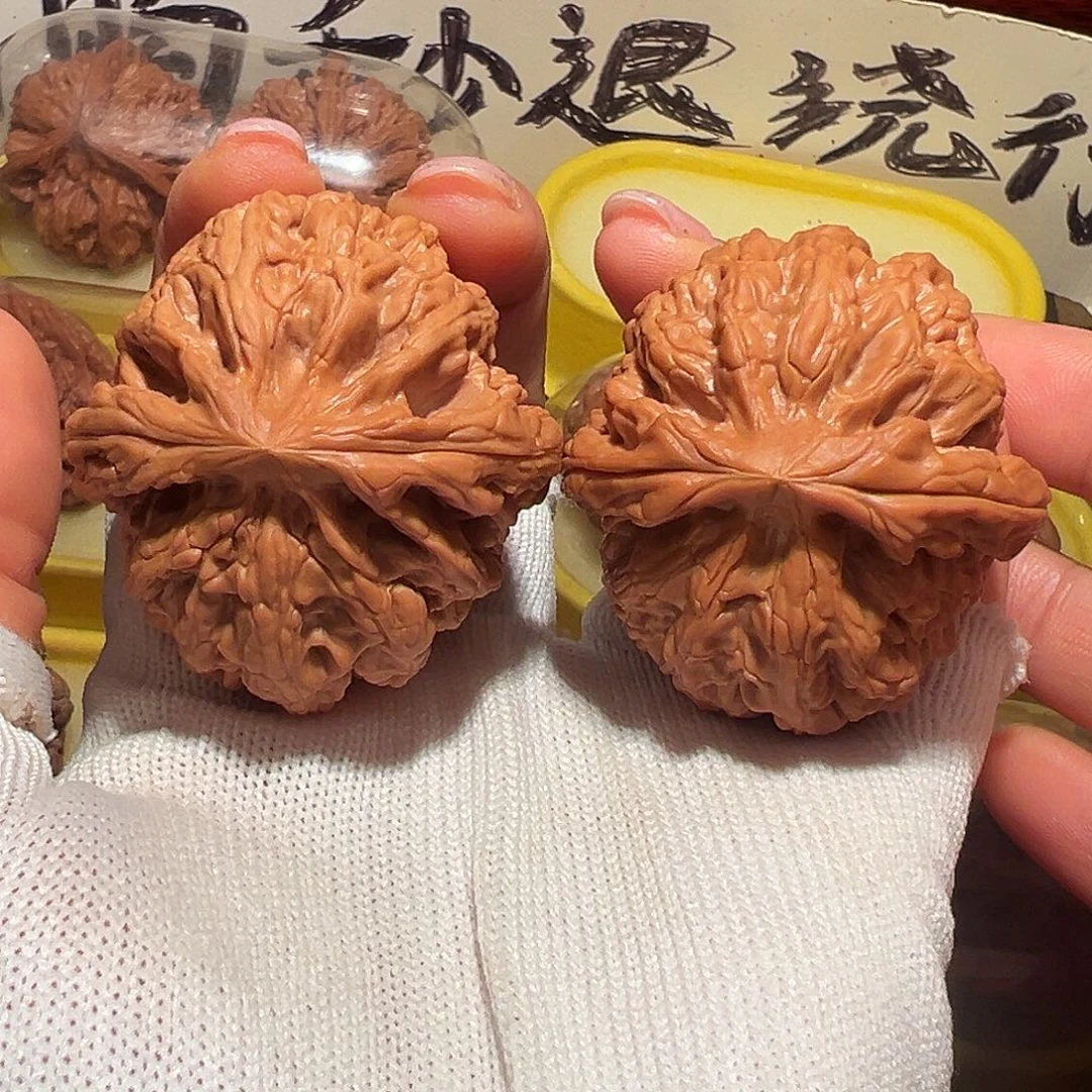文玩核桃吊坠47微修尖红锦鲤