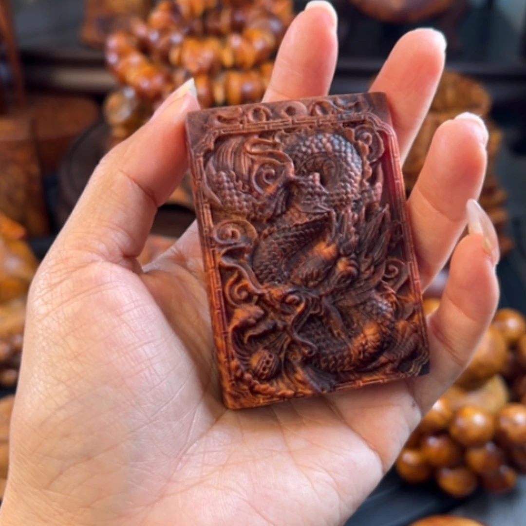 【闪购商品】松木（琥珀木）把件