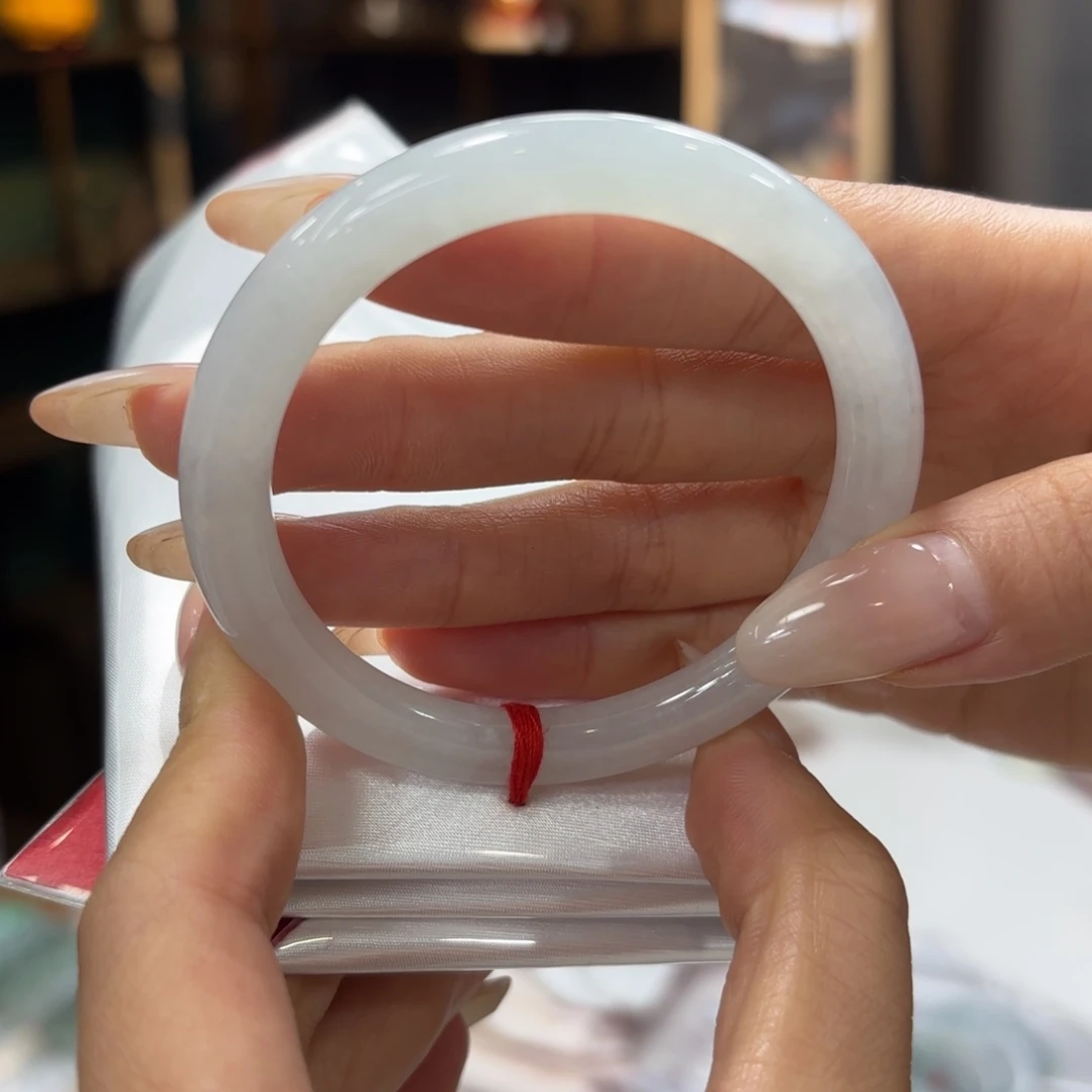 翡翠未镶嵌手镯翡翠