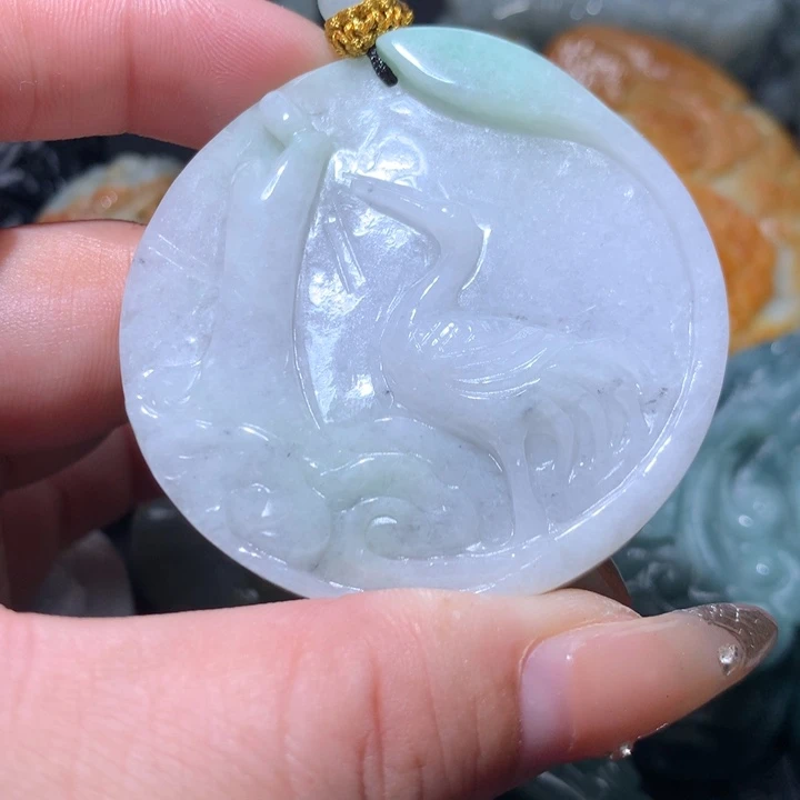 翡翠未镶嵌颈饰保真天然A货翡翠