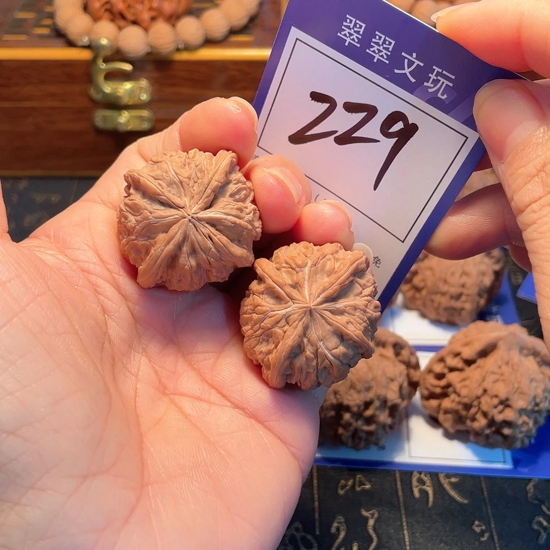 少***.桃核把件229号全品四棱3.6