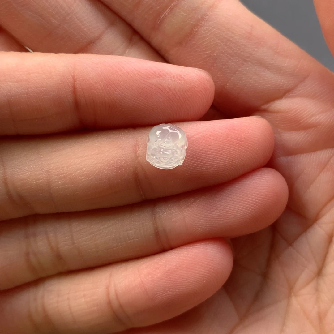 裸石翡翠翡翠貔貅