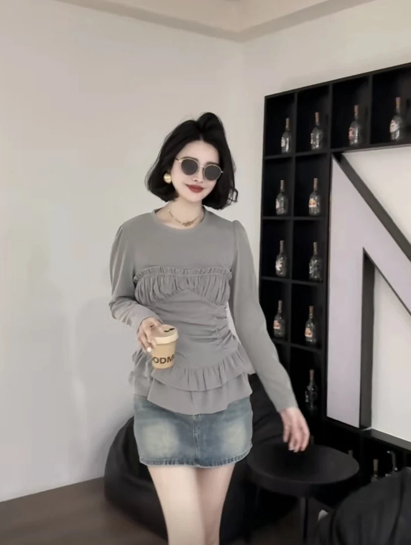 2024冬季洋里洋气高级感花边拼接超好看小众抽褶设计黑色打底上衣