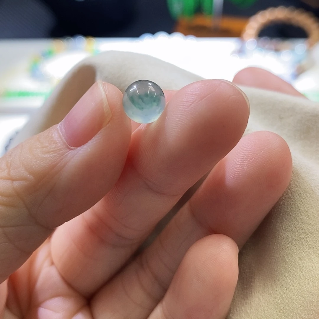 翡翠未镶嵌挂件卡7.3