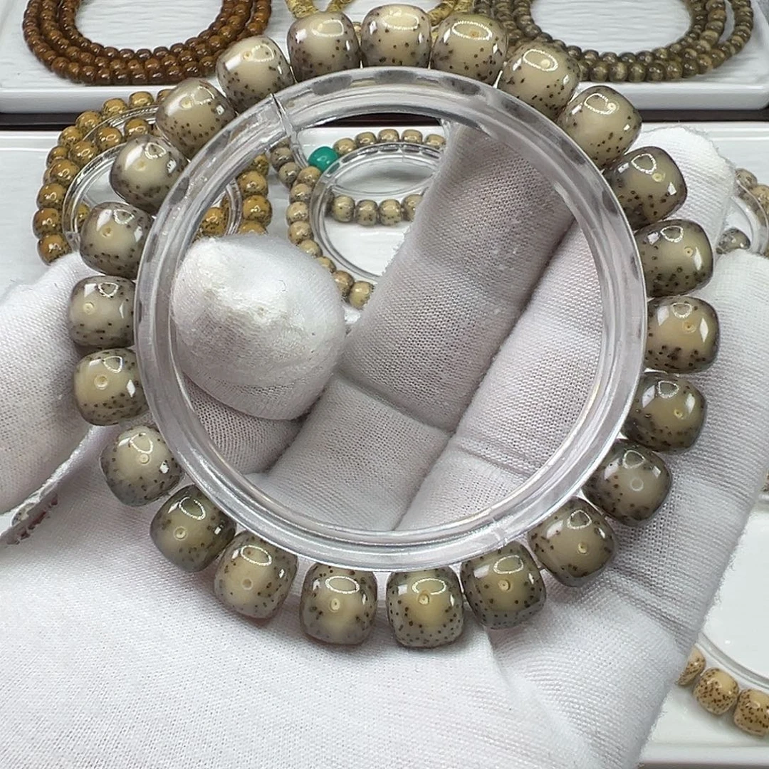 手串星月菩提石玉糯冰大眼睛10×9小细星无烟花星