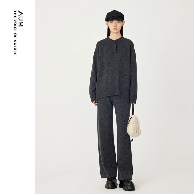 AUM噢姆秋冬休闲宽松圆领长袖毛针织衫M1DE4S15M