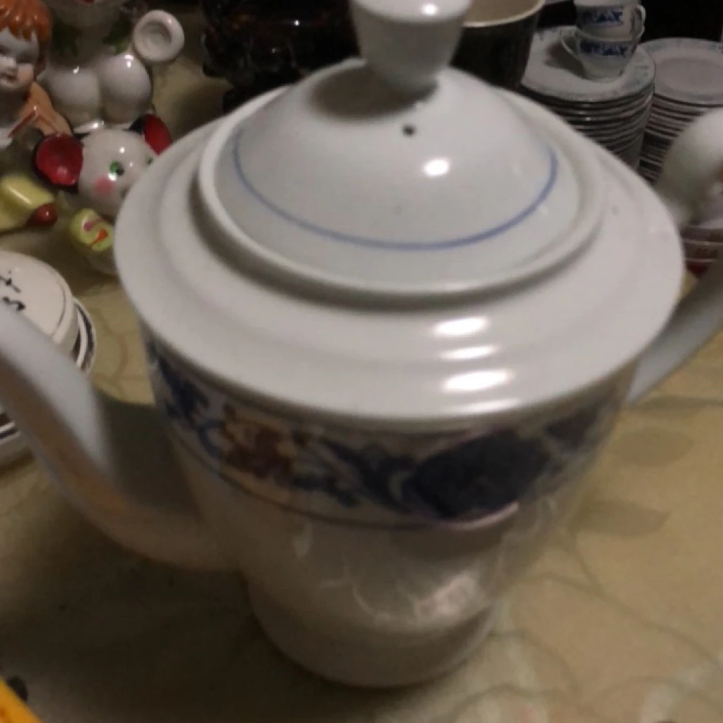 青花翡翠茶壶一只完好